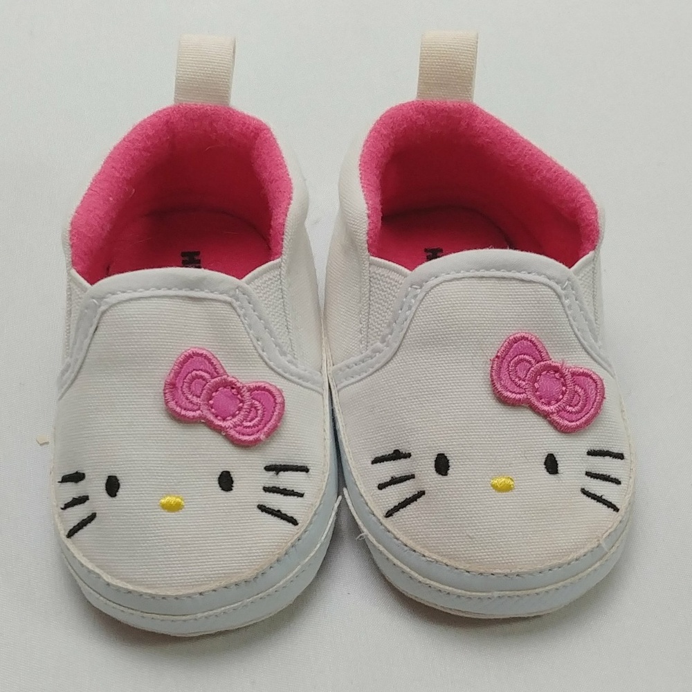 Hello Kitty Slip-On Baby Shoes 3-6m